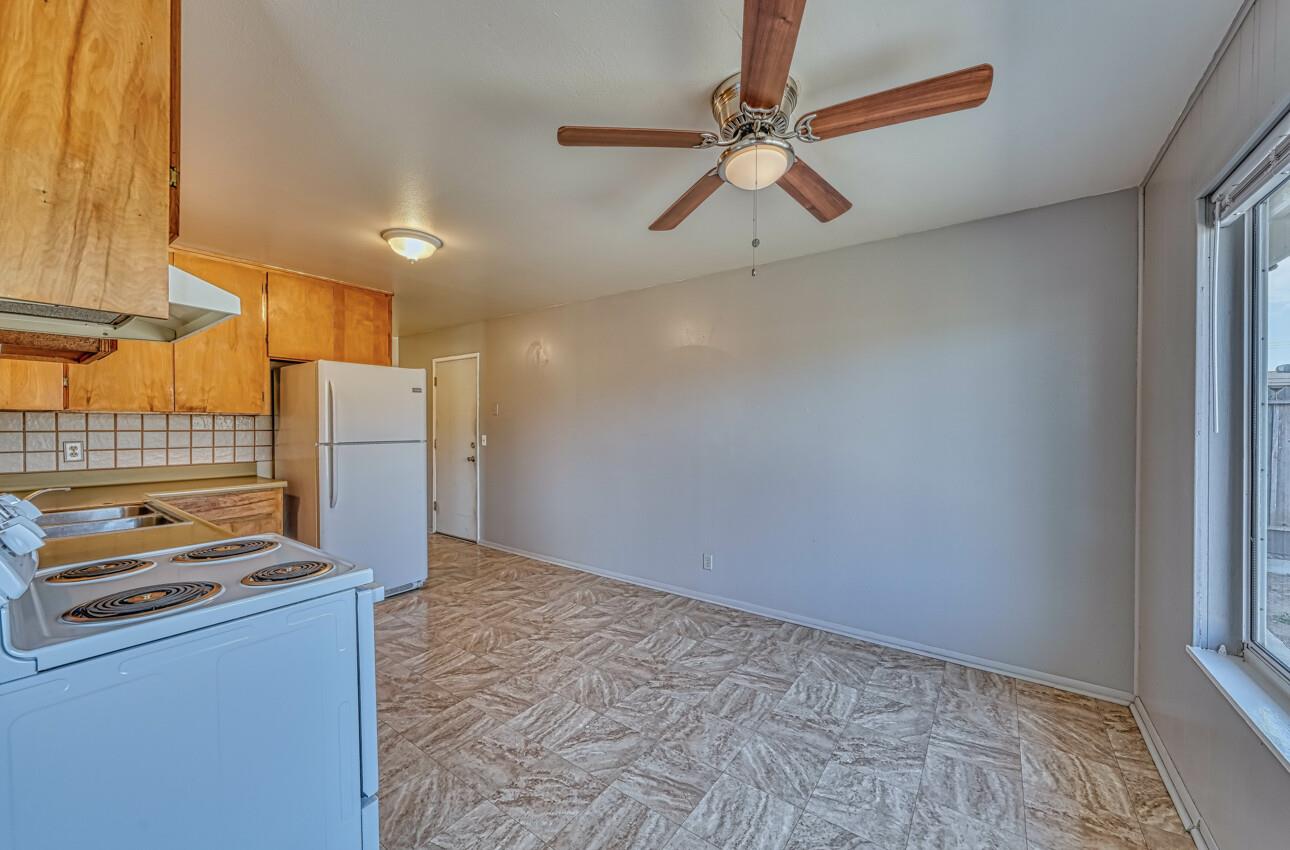 Detail Gallery Image 11 of 27 For 1258 Caoba Way, Salinas,  CA 93905 - 3 Beds | 1 Baths