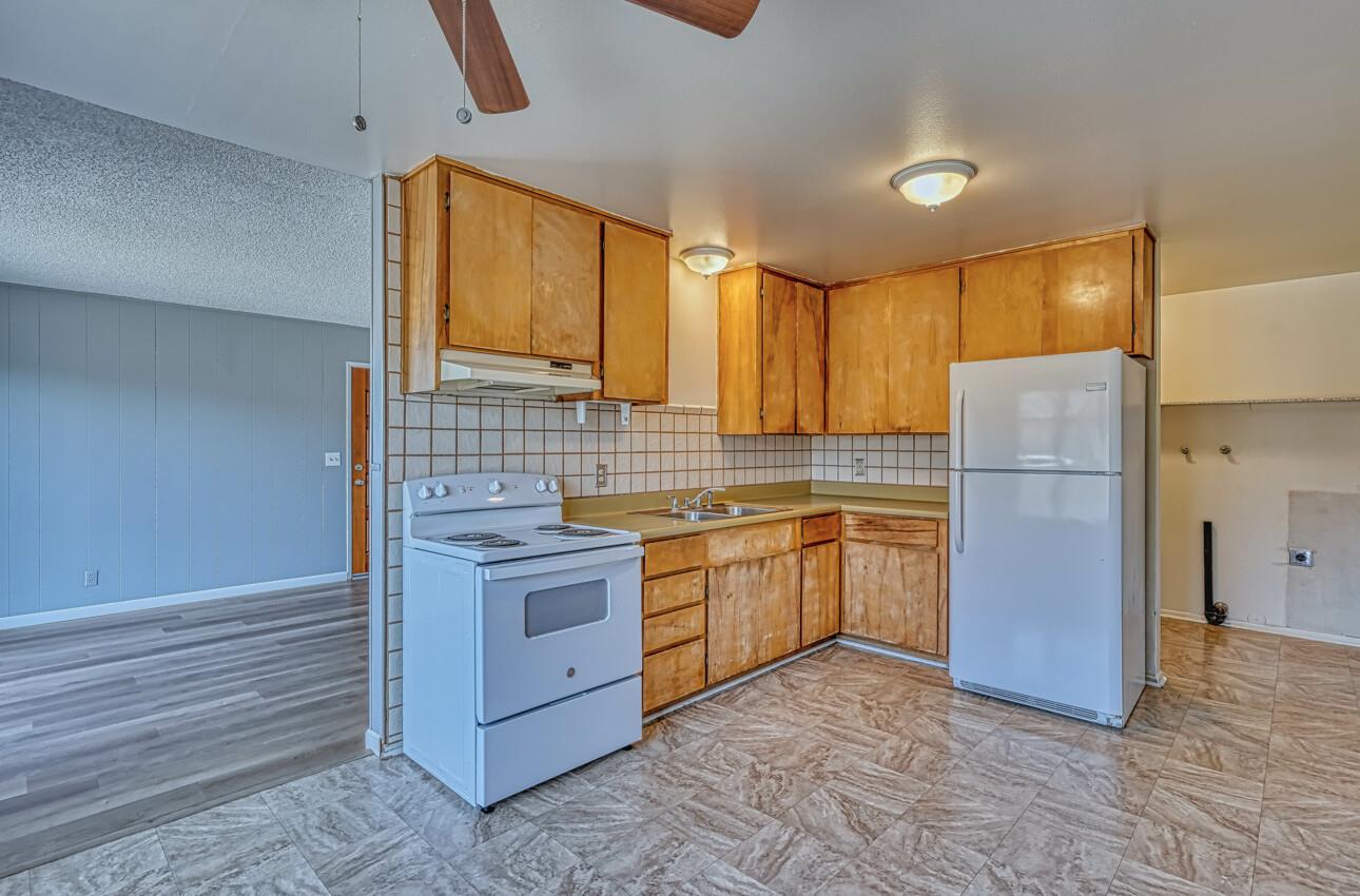 Detail Gallery Image 12 of 27 For 1258 Caoba Way, Salinas,  CA 93905 - 3 Beds | 1 Baths