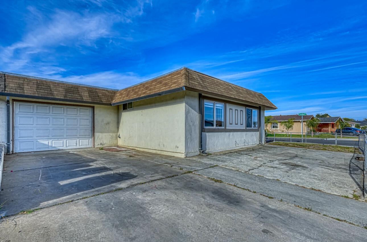 Detail Gallery Image 2 of 27 For 1258 Caoba Way, Salinas,  CA 93905 - 3 Beds | 1 Baths