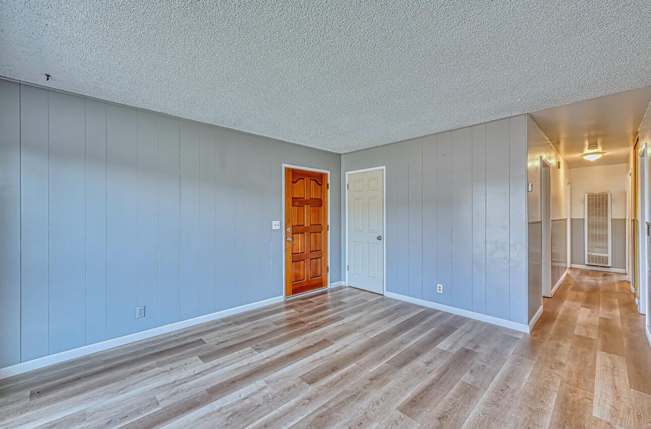 Detail Gallery Image 5 of 27 For 1258 Caoba Way, Salinas,  CA 93905 - 3 Beds | 1 Baths