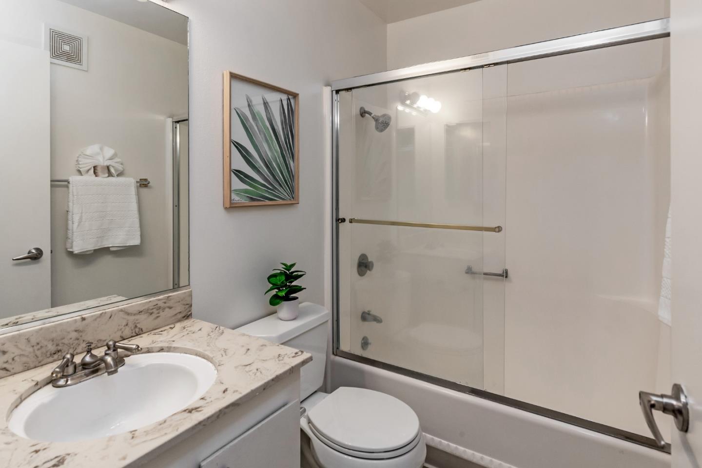 Detail Gallery Image 12 of 26 For 20700 4th St #3,  Saratoga,  CA 95070 - 2 Beds | 1 Baths