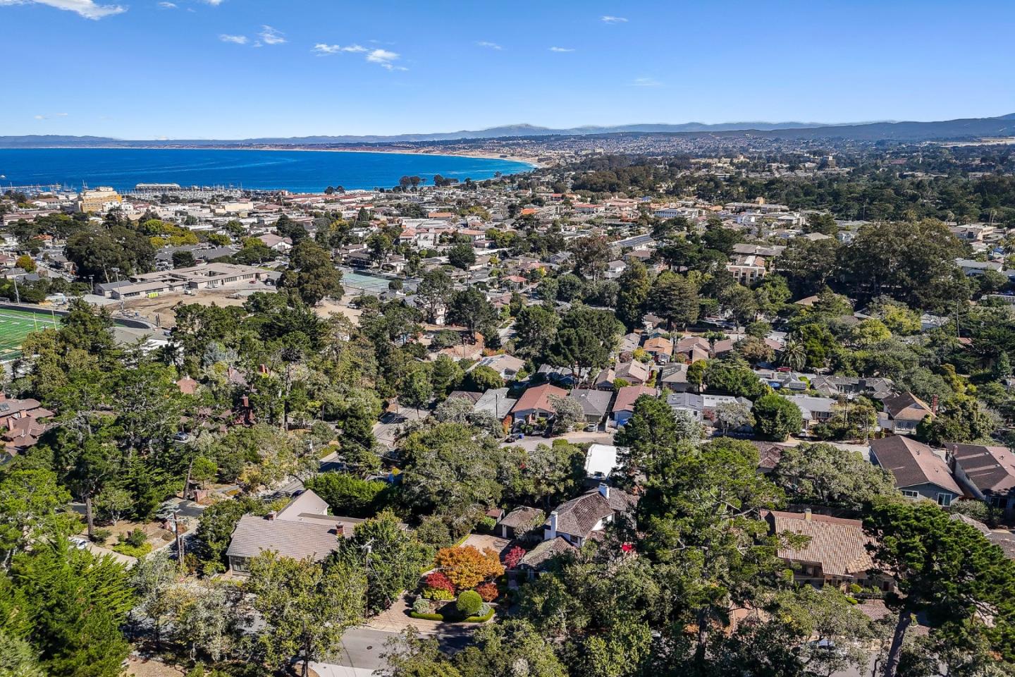 Detail Gallery Image 25 of 52 For 857 Alameda Ave, Monterey,  CA 93940 - 3 Beds | 3/1 Baths