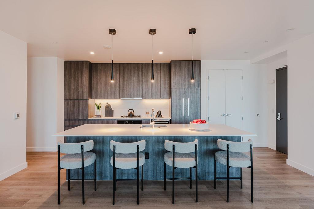 Detail Gallery Image 2 of 26 For 181 E Santa Clara St #2701,  San Jose,  CA 95113 - 1 Beds | 1/1 Baths