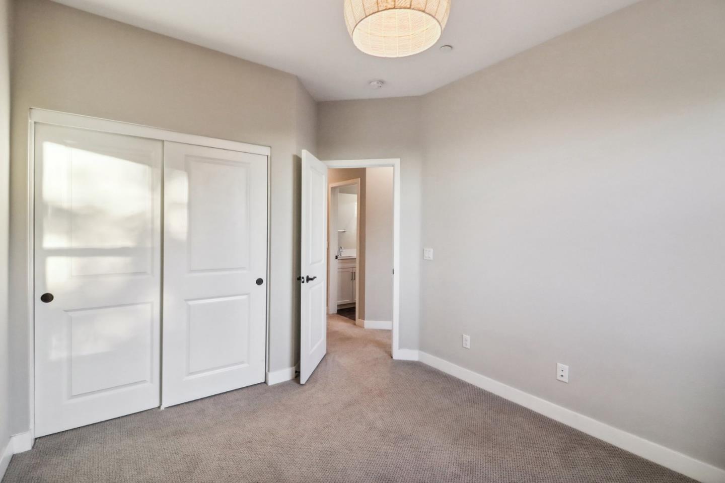 Detail Gallery Image 14 of 24 For 1452 N Harbor Blvd #4,  Santa Ana,  CA 92703 - 3 Beds | 2/1 Baths