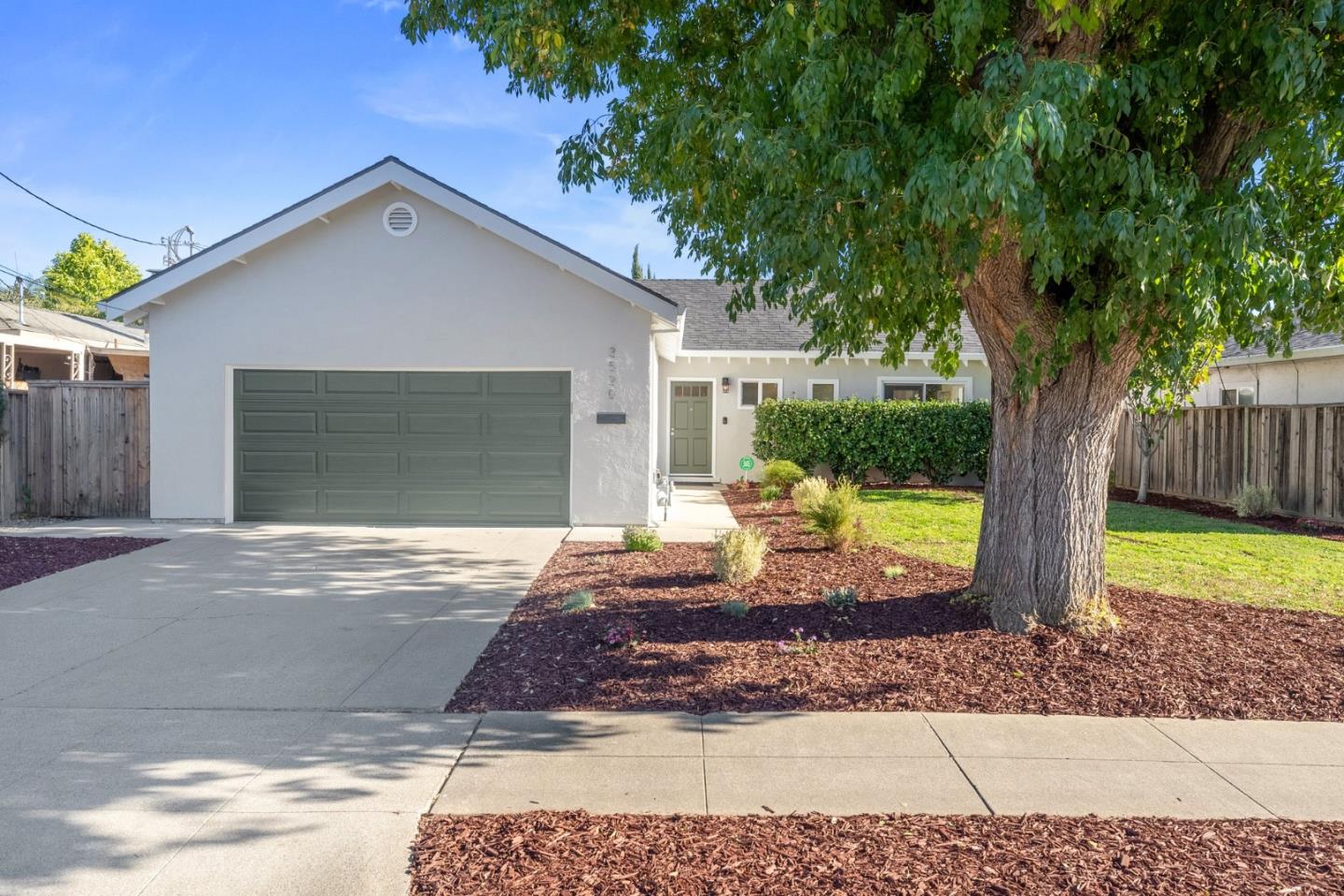 3520 Mission View Drive, Fremont, California 94538, 3 Bedrooms Bedrooms, ,2 BathroomsBathrooms,Residential,For Sale,3520 Mission View Drive,ML81985789