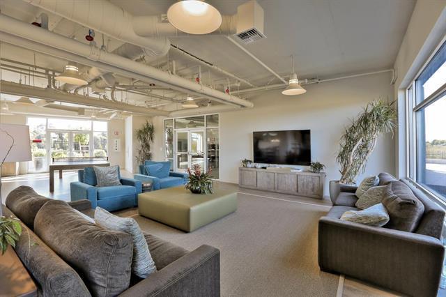 Detail Gallery Image 9 of 30 For 400 Mariners Island Blvd #206,  San Mateo,  CA 94404 - 3 Beds | 2 Baths