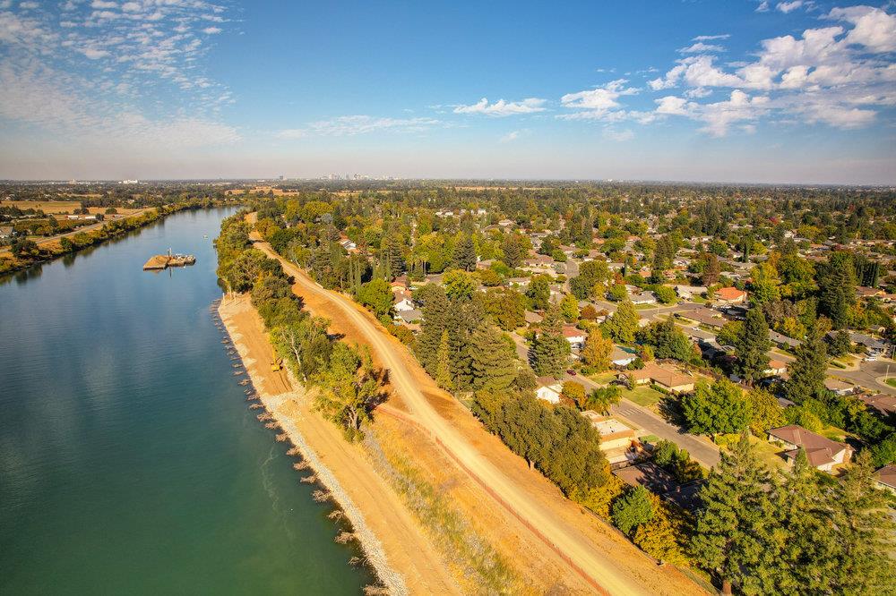 Detail Gallery Image 75 of 84 For 6850 Arabella Way, Sacramento,  CA 95831 - 3 Beds | 3 Baths