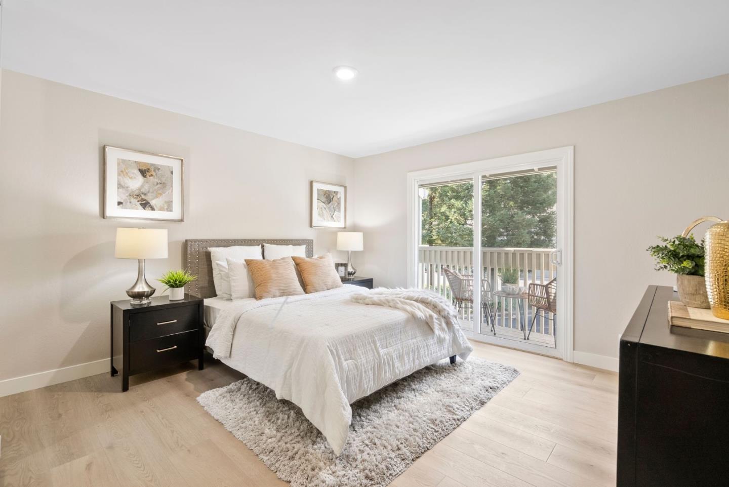 Detail Gallery Image 11 of 26 For 11004 Northseal Sq, Cupertino,  CA 95014 - 2 Beds | 2 Baths