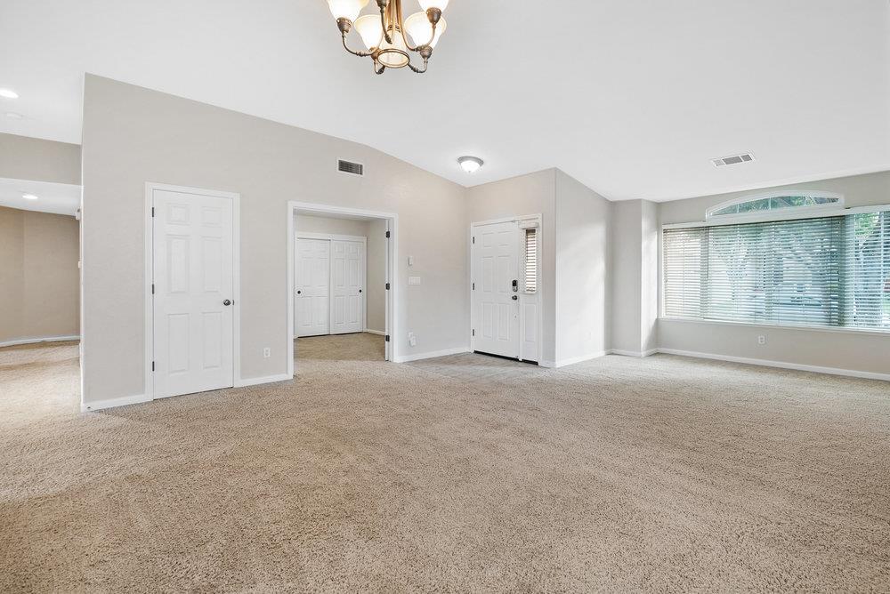 Detail Gallery Image 15 of 67 For 782 Tamarack Way, Los Banos,  CA 93635 - 4 Beds | 2 Baths