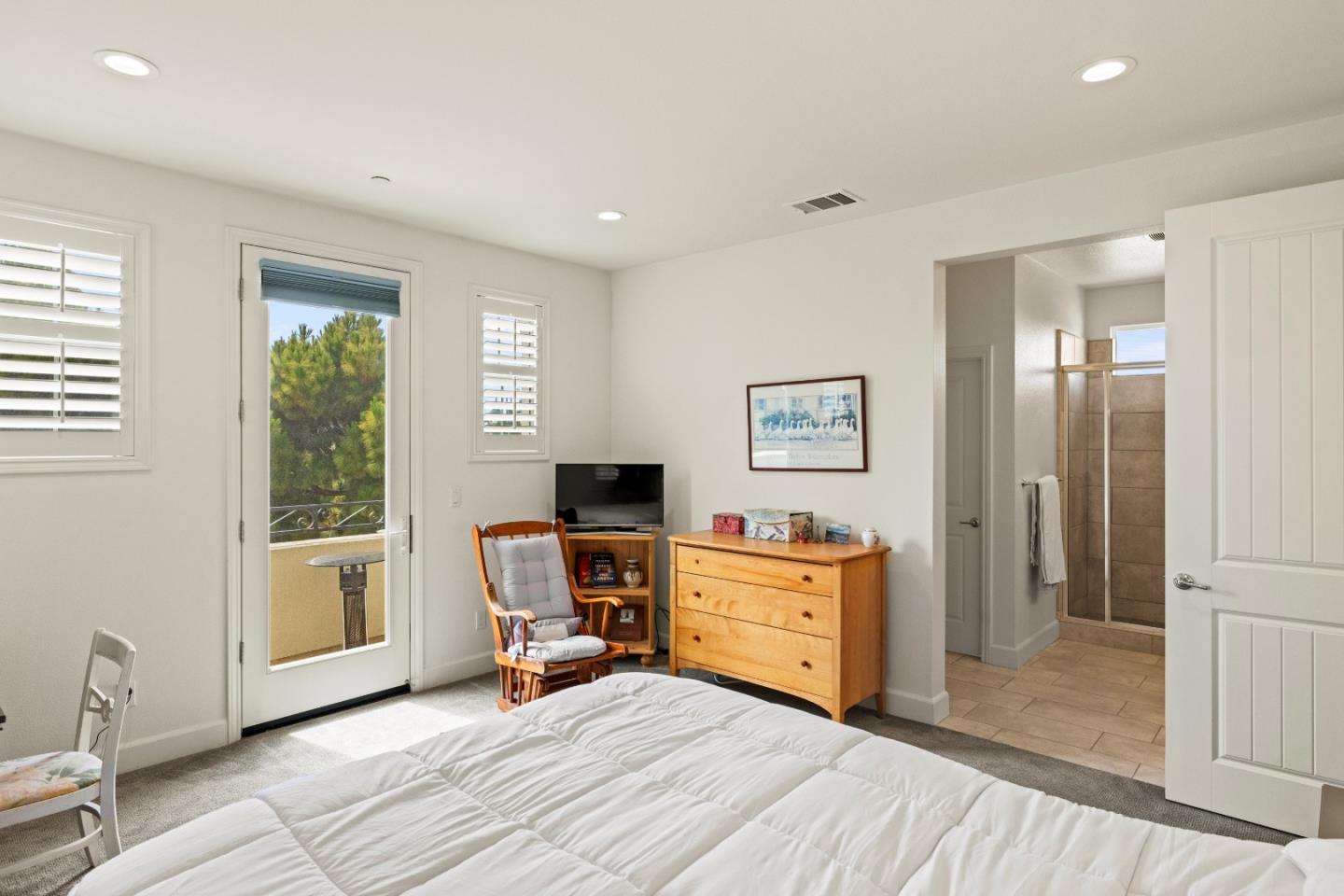 Detail Gallery Image 26 of 57 For 579 Rosa Monte Way, Marina,  CA 93933 - 3 Beds | 2/1 Baths