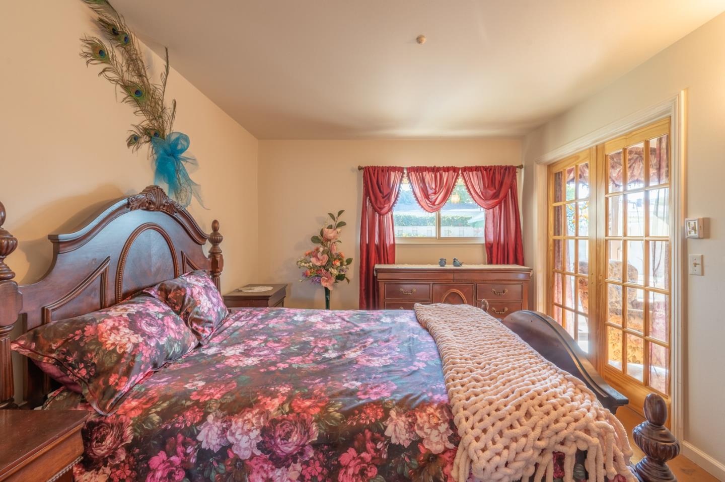 Detail Gallery Image 8 of 19 For 250 Hacienda Carmel, Carmel,  CA 93923 - 1 Beds | 1 Baths