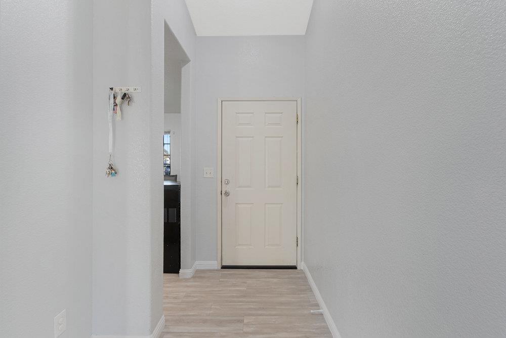 Detail Gallery Image 15 of 53 For 1479 Winchester Way, Los Banos,  CA 93635 - 3 Beds | 2 Baths