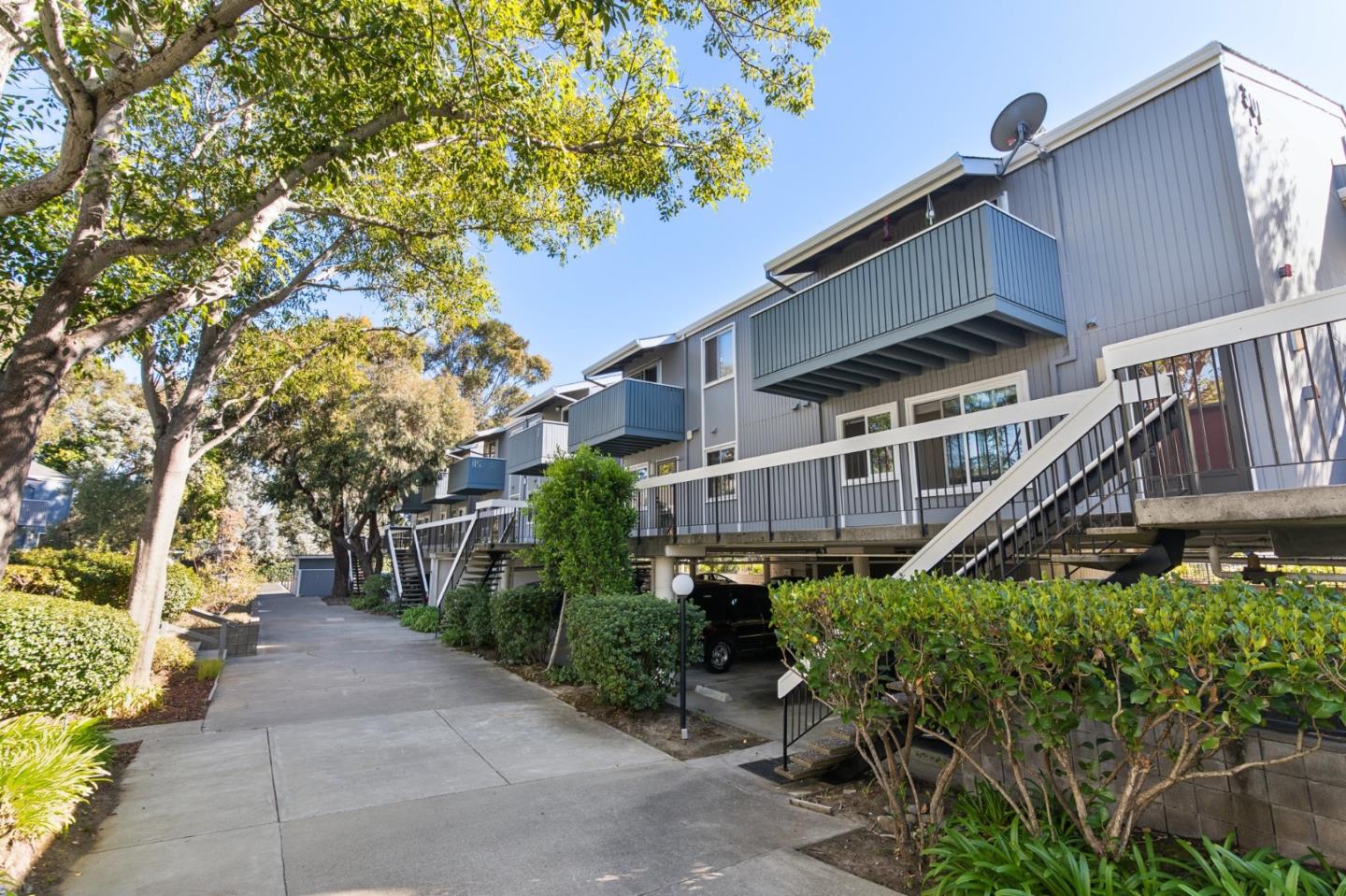 Detail Gallery Image 6 of 45 For 1126 Cherry Ave #2,  San Bruno,  CA 94066 - 1 Beds | 1 Baths