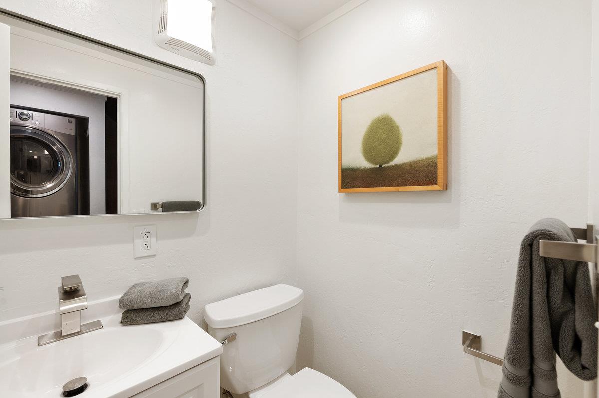 Detail Gallery Image 20 of 74 For 532 Tyrella Ave #47,  Mountain View,  CA 94043 - 3 Beds | 1/1 Baths