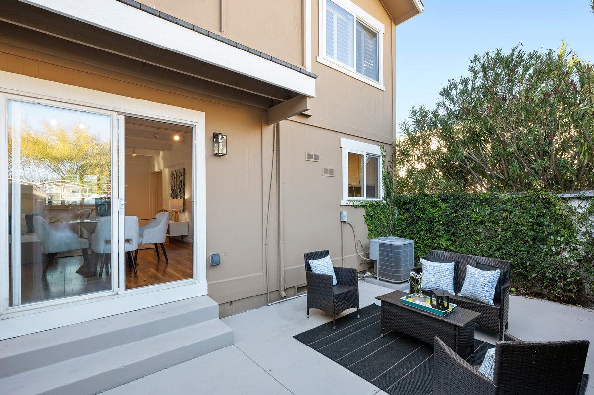 Detail Gallery Image 35 of 74 For 532 Tyrella Ave #47,  Mountain View,  CA 94043 - 3 Beds | 1/1 Baths