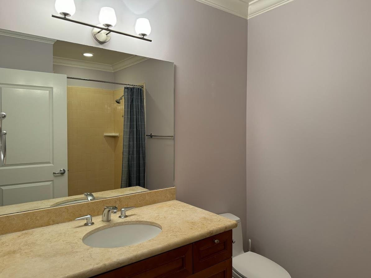 Detail Gallery Image 15 of 25 For 1081 Pine St #101,  San Francisco,  CA 94109 - 2 Beds | 2 Baths