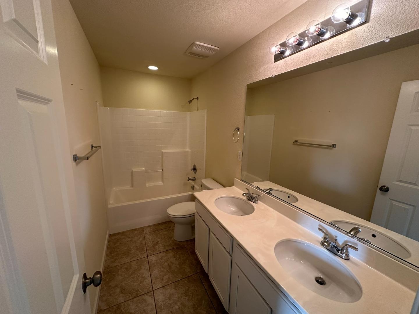 Detail Gallery Image 40 of 49 For 107 W Ladd Dr, Mountain House,  CA 95391 - 4 Beds | 2/1 Baths