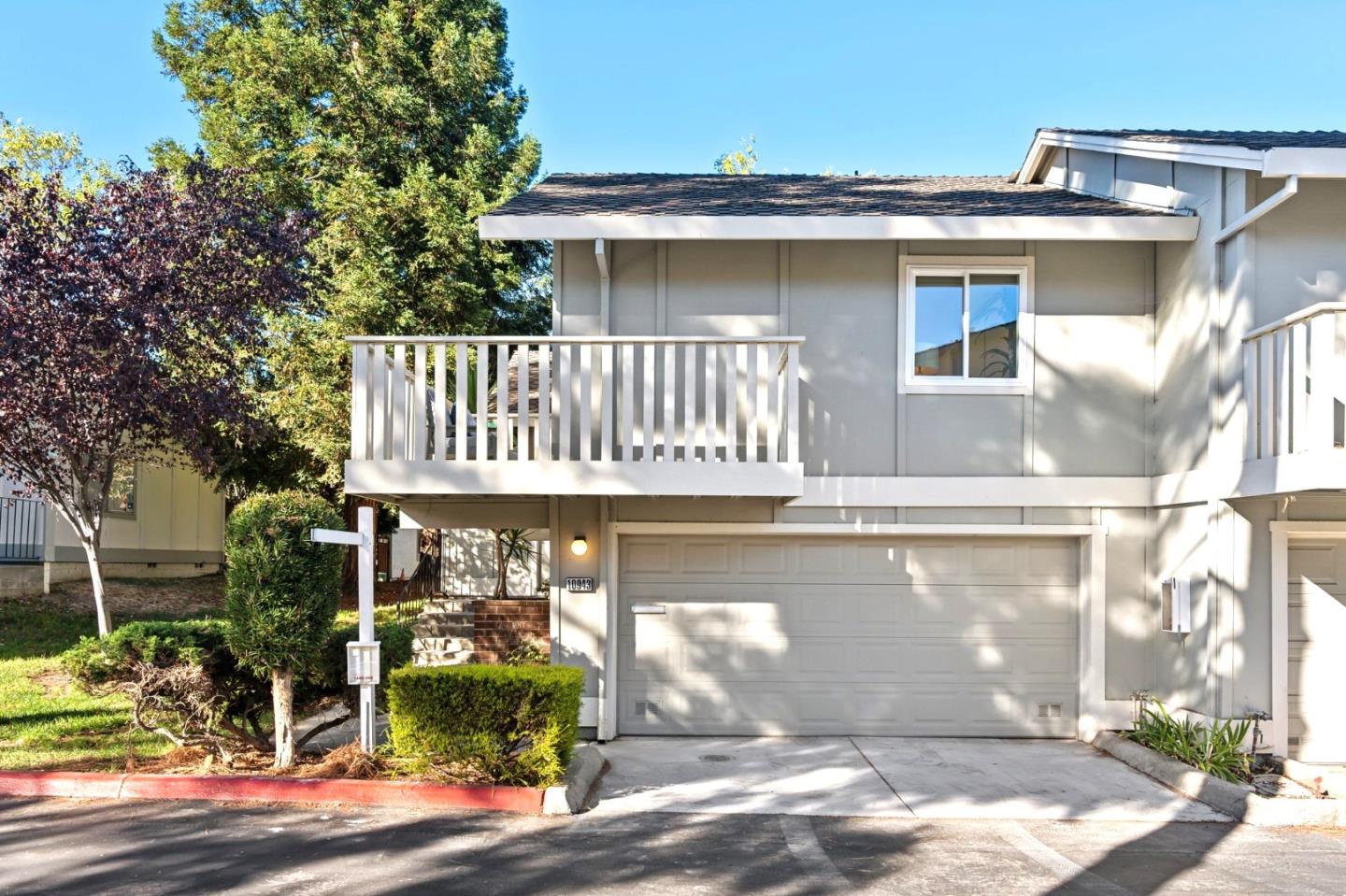 Detail Gallery Image 2 of 41 For 10943 Northfield Sq, Cupertino,  CA 95014 - 2 Beds | 2 Baths