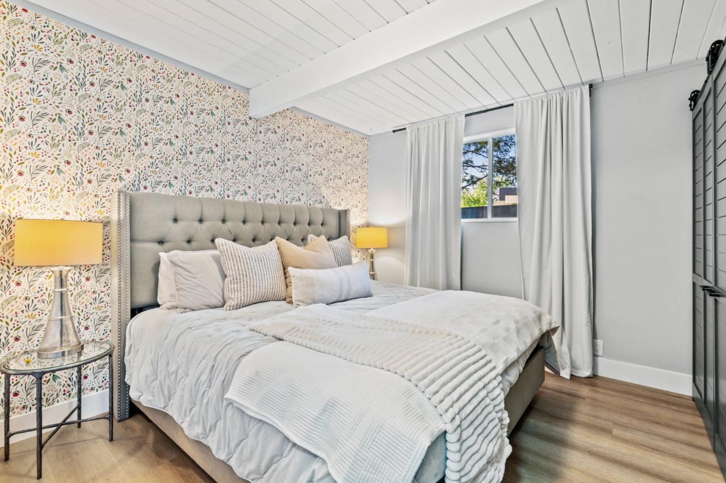 Detail Gallery Image 33 of 93 For 3433 Kenneth Dr, Palo Alto,  CA 94303 - 6 Beds | 4 Baths