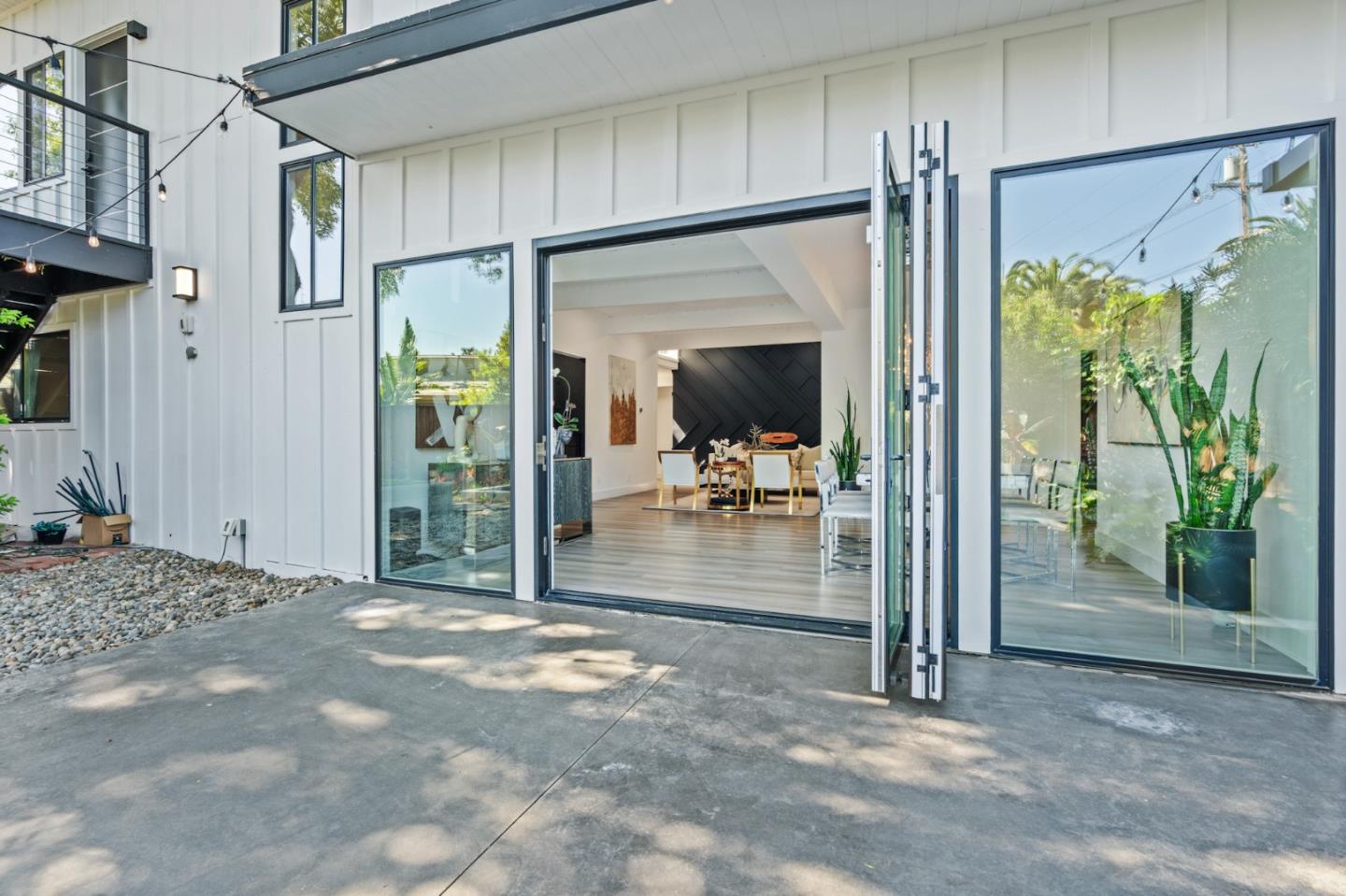 Detail Gallery Image 59 of 93 For 3433 Kenneth Dr, Palo Alto,  CA 94303 - 6 Beds | 4 Baths