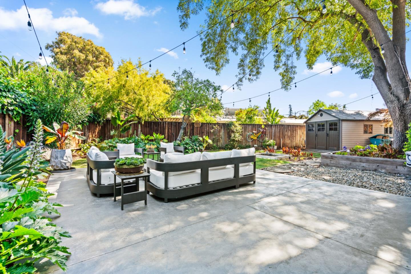 Detail Gallery Image 62 of 93 For 3433 Kenneth Dr, Palo Alto,  CA 94303 - 6 Beds | 4 Baths