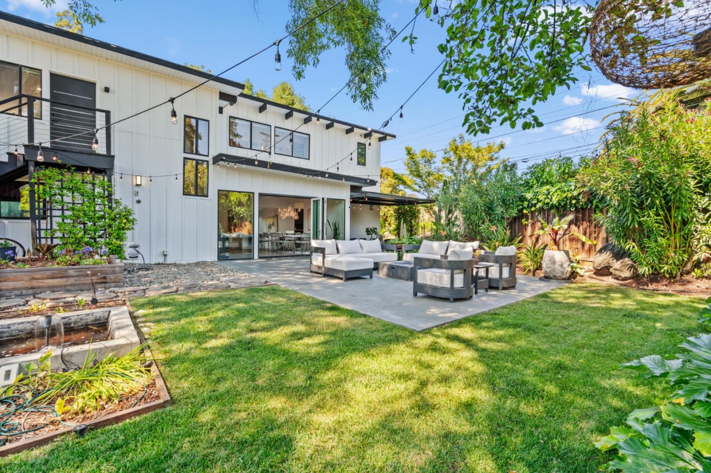 Detail Gallery Image 65 of 93 For 3433 Kenneth Dr, Palo Alto,  CA 94303 - 6 Beds | 4 Baths