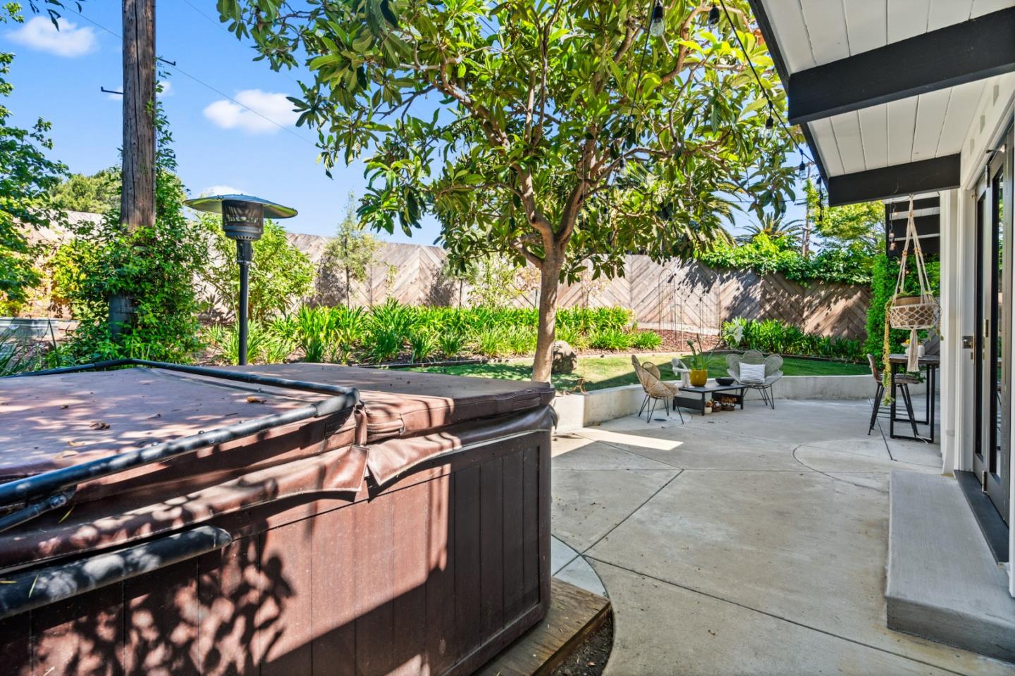 Detail Gallery Image 71 of 93 For 3433 Kenneth Dr, Palo Alto,  CA 94303 - 6 Beds | 4 Baths