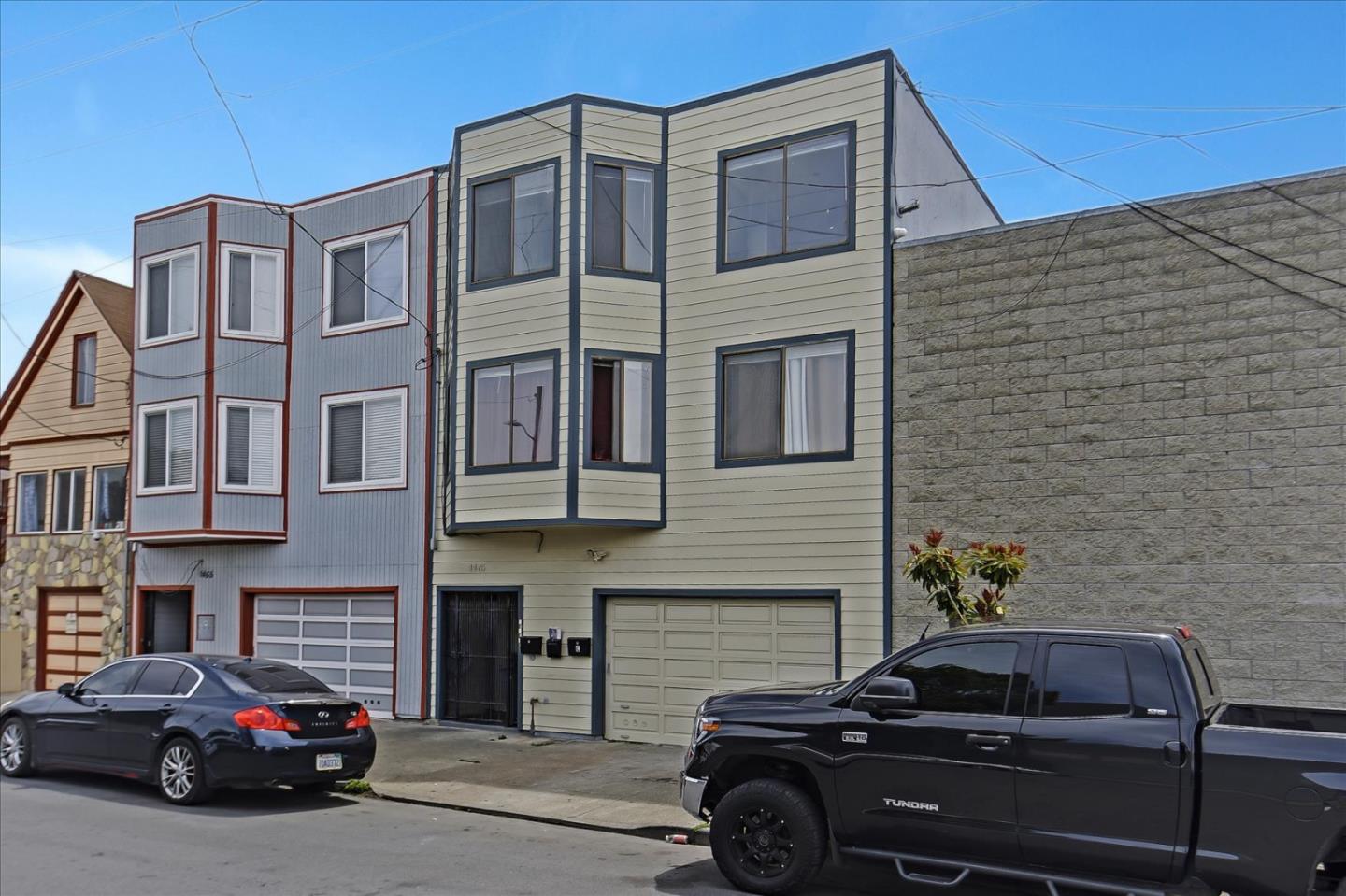 Detail Gallery Image 1 of 1 For 1475 Hawes St #B,  San Francisco,  CA 94124 - 3 Beds | 1 Baths