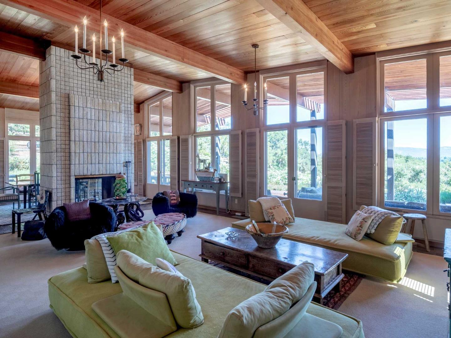 Detail Gallery Image 4 of 11 For 329-C Albion Ave, Woodside,  CA 94062 - 4 Beds | 3/1 Baths
