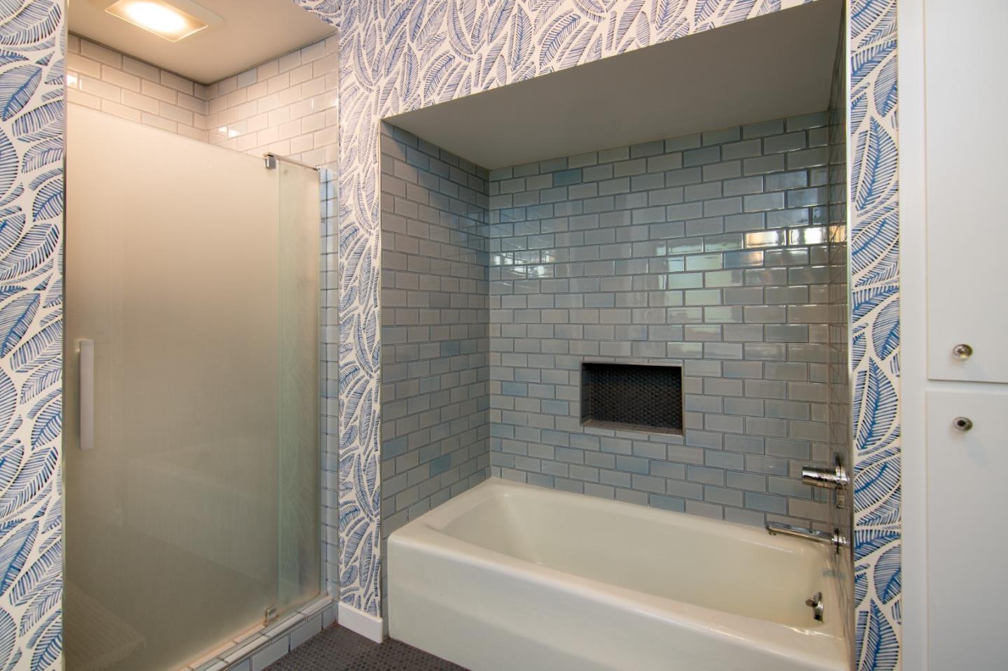 Detail Gallery Image 13 of 17 For 331 Albion Ave, Woodside,  CA 94062 - 5 Beds | 3/1 Baths