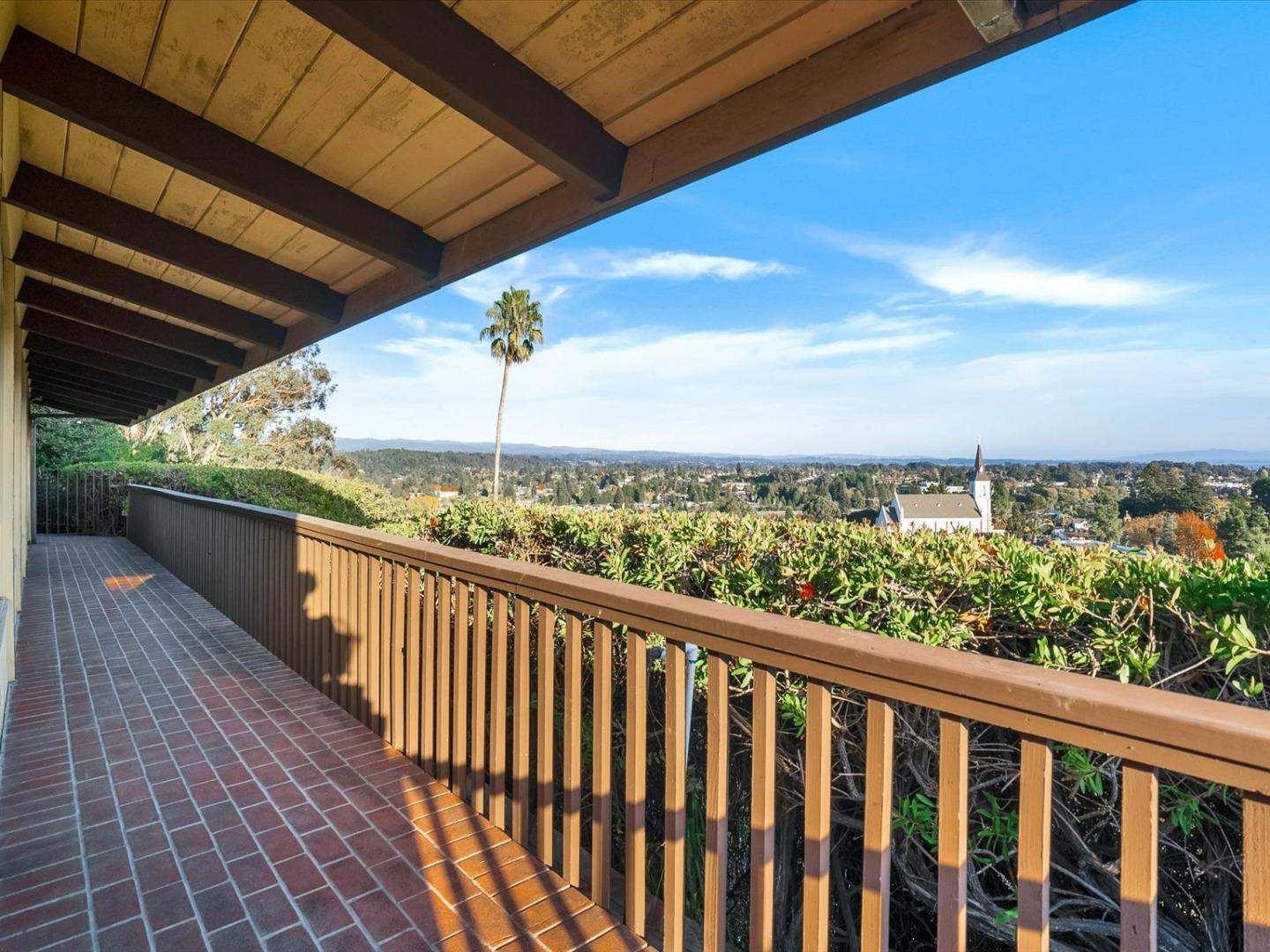 Detail Gallery Image 23 of 25 For 350 Highland Avenue, Santa Cruz,  CA 95060 - 4 Beds | 2/1 Baths