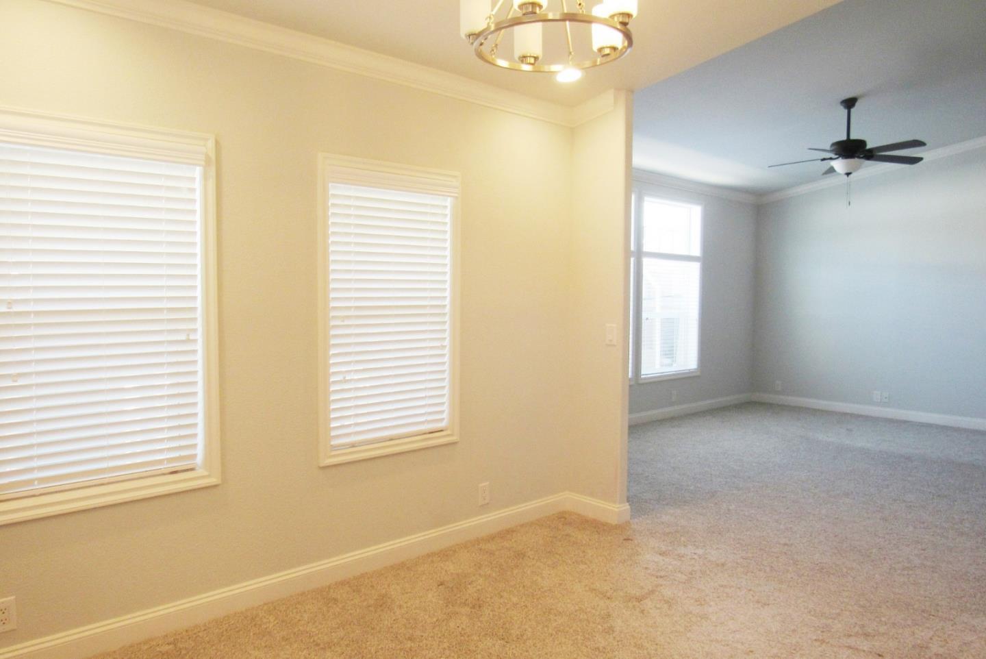 Detail Gallery Image 10 of 32 For 1225 Vienna Dr #241,  Sunnyvale,  CA 94089 - 3 Beds | 2 Baths