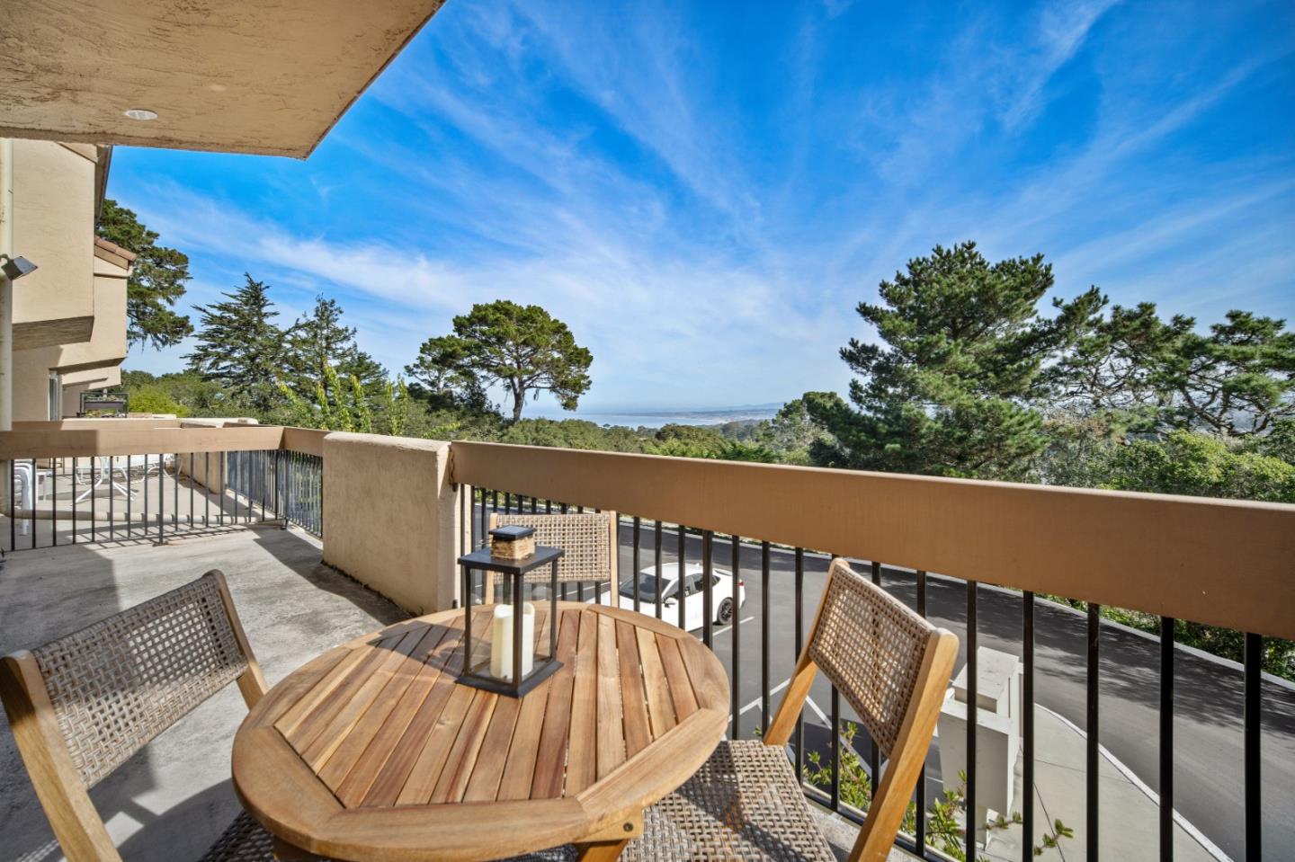 Detail Gallery Image 15 of 18 For 1101 Golden Oaks Ln, Monterey,  CA 93940 - 2 Beds | 2 Baths