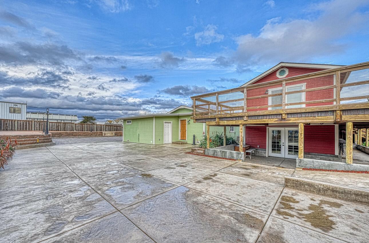 7550 Sandholdt Road, Moss Landing, California 95039, ,Residential Income,For Sale,7550 Sandholdt Road,ML81986042