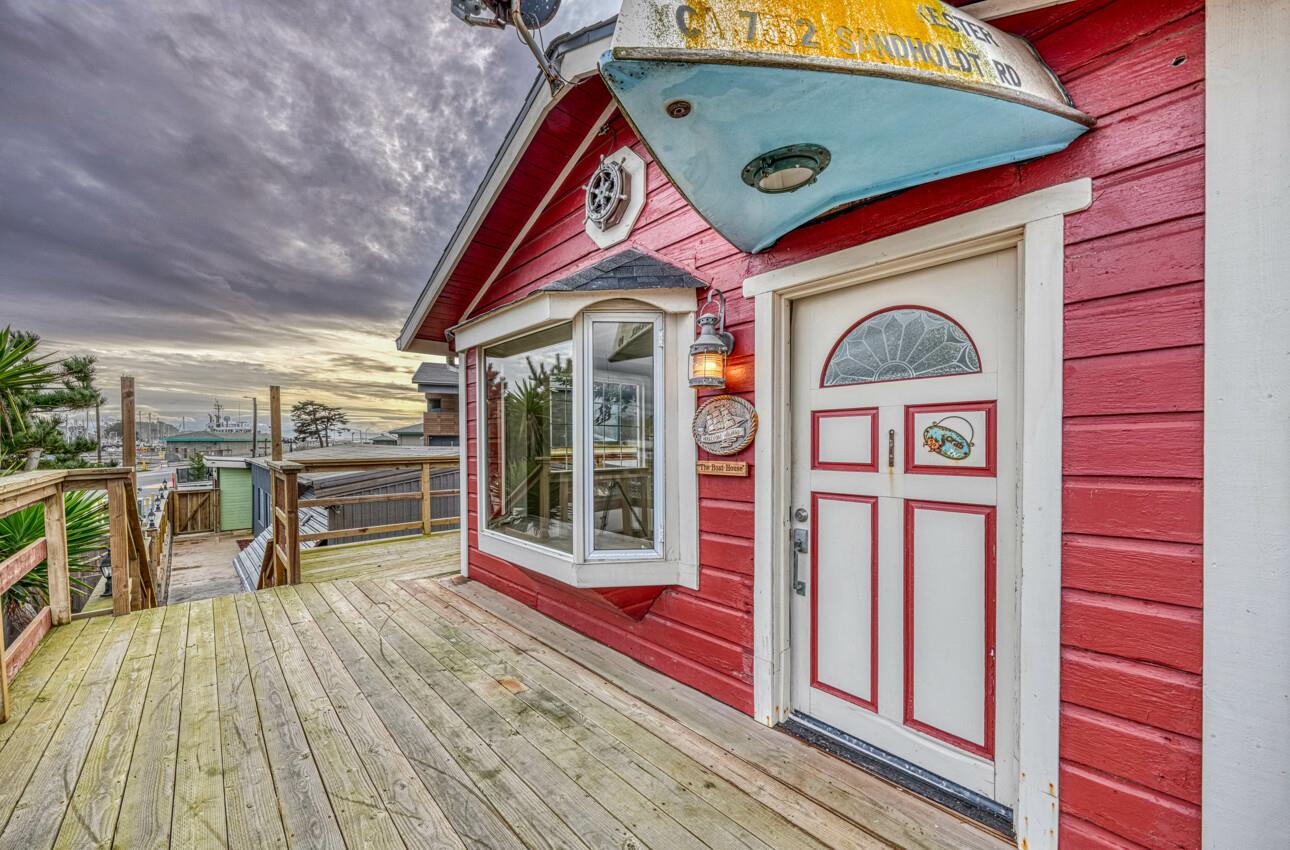 7550 Sandholdt Road, Moss Landing, California 95039, ,Residential Income,For Sale,7550 Sandholdt Road,ML81986042