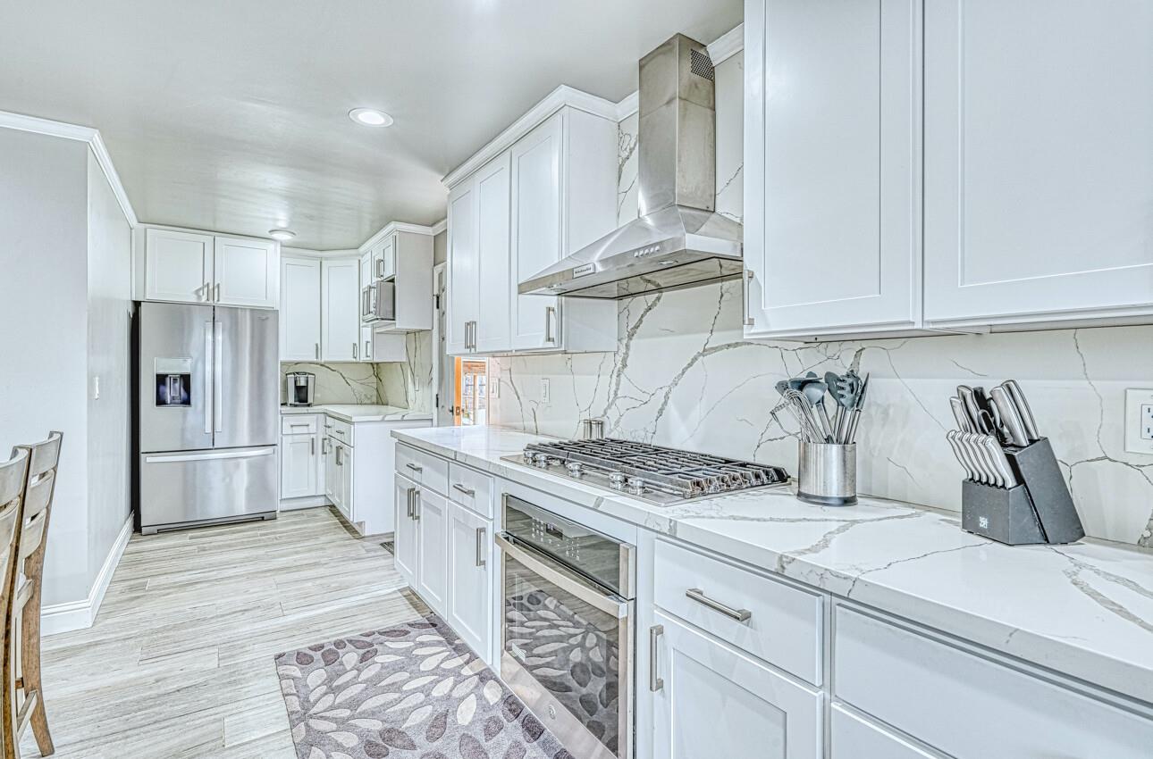 7550 Sandholdt Road, Moss Landing, California 95039, ,Residential Income,For Sale,7550 Sandholdt Road,ML81986042
