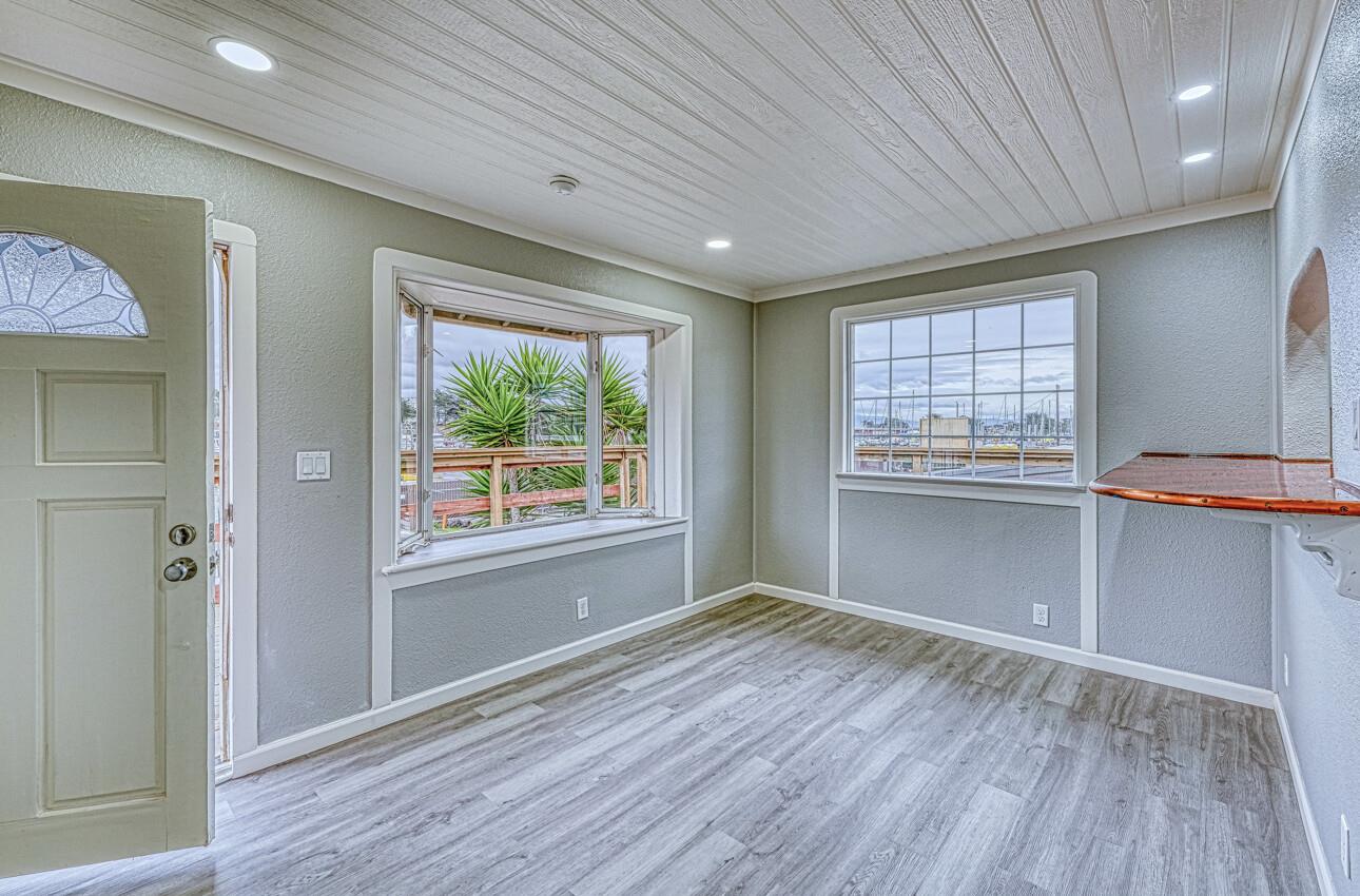 7550 Sandholdt Road, Moss Landing, California 95039, ,Residential Income,For Sale,7550 Sandholdt Road,ML81986042
