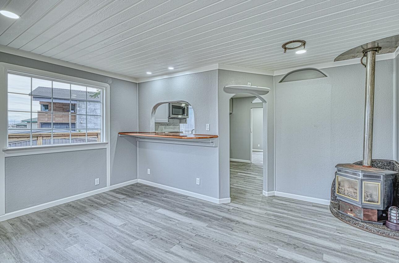 7550 Sandholdt Road, Moss Landing, California 95039, ,Residential Income,For Sale,7550 Sandholdt Road,ML81986042
