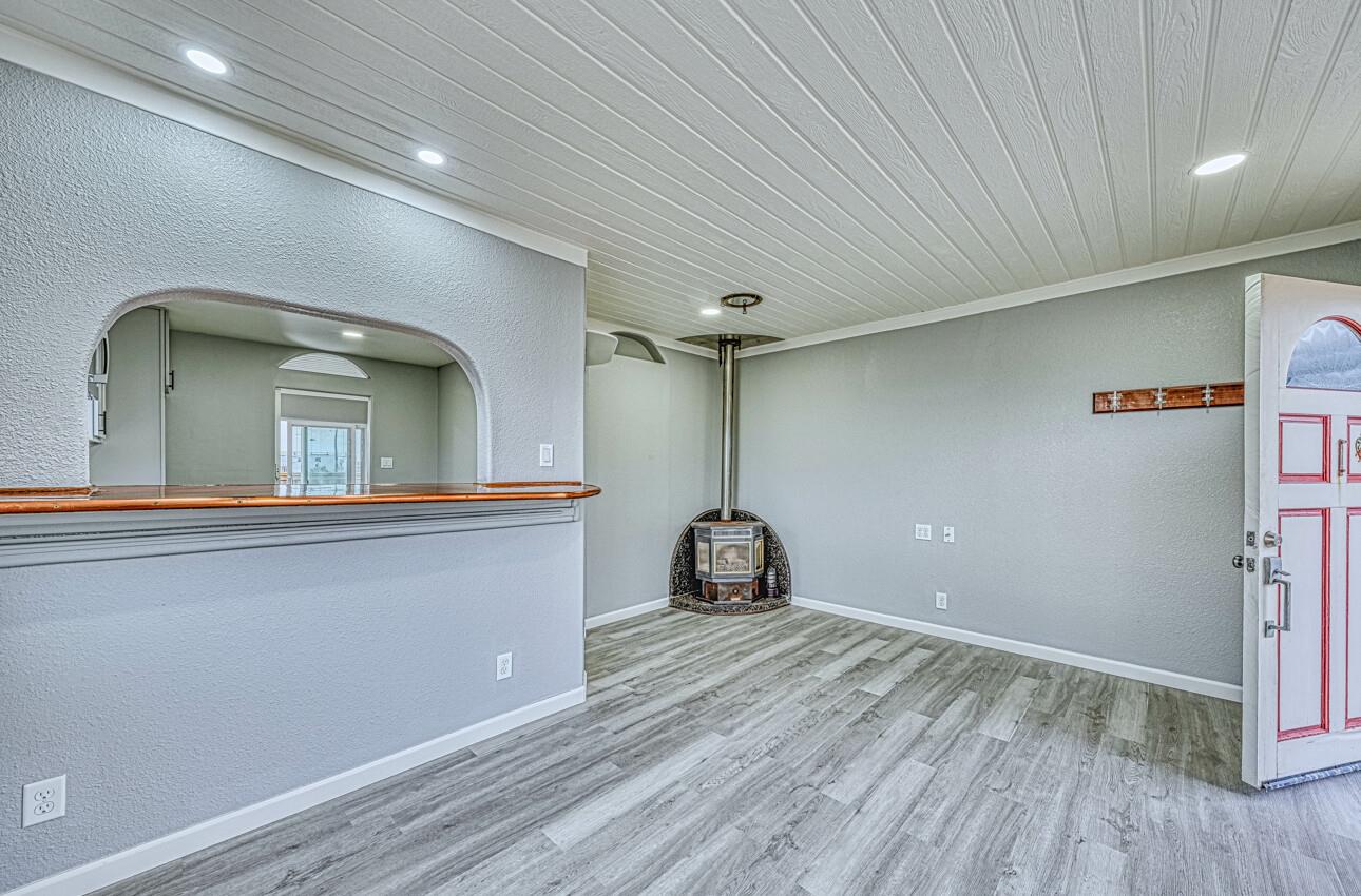 7550 Sandholdt Road, Moss Landing, California 95039, ,Residential Income,For Sale,7550 Sandholdt Road,ML81986042