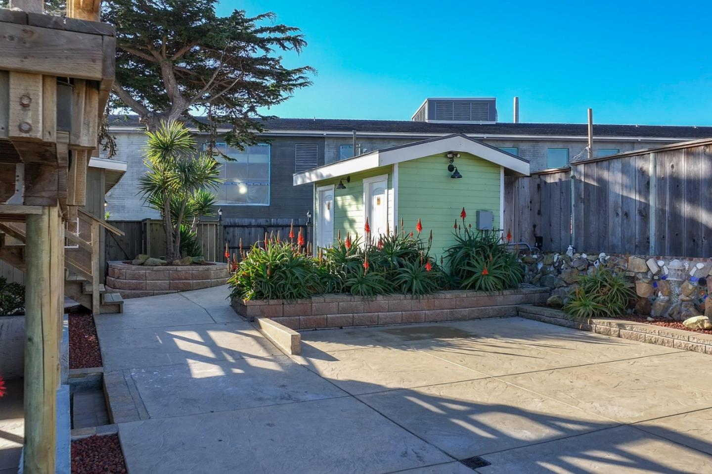 7550 Sandholdt Road, Moss Landing, California 95039, ,Residential Income,For Sale,7550 Sandholdt Road,ML81986042