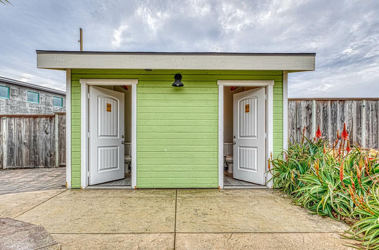 7550 Sandholdt Road, Moss Landing, California 95039, ,Residential Income,For Sale,7550 Sandholdt Road,ML81986042