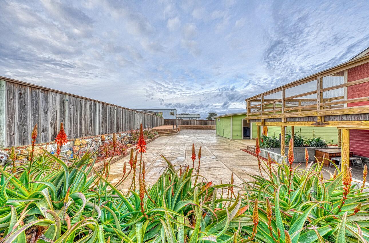 7550 Sandholdt Road, Moss Landing, California 95039, ,Residential Income,For Sale,7550 Sandholdt Road,ML81986042