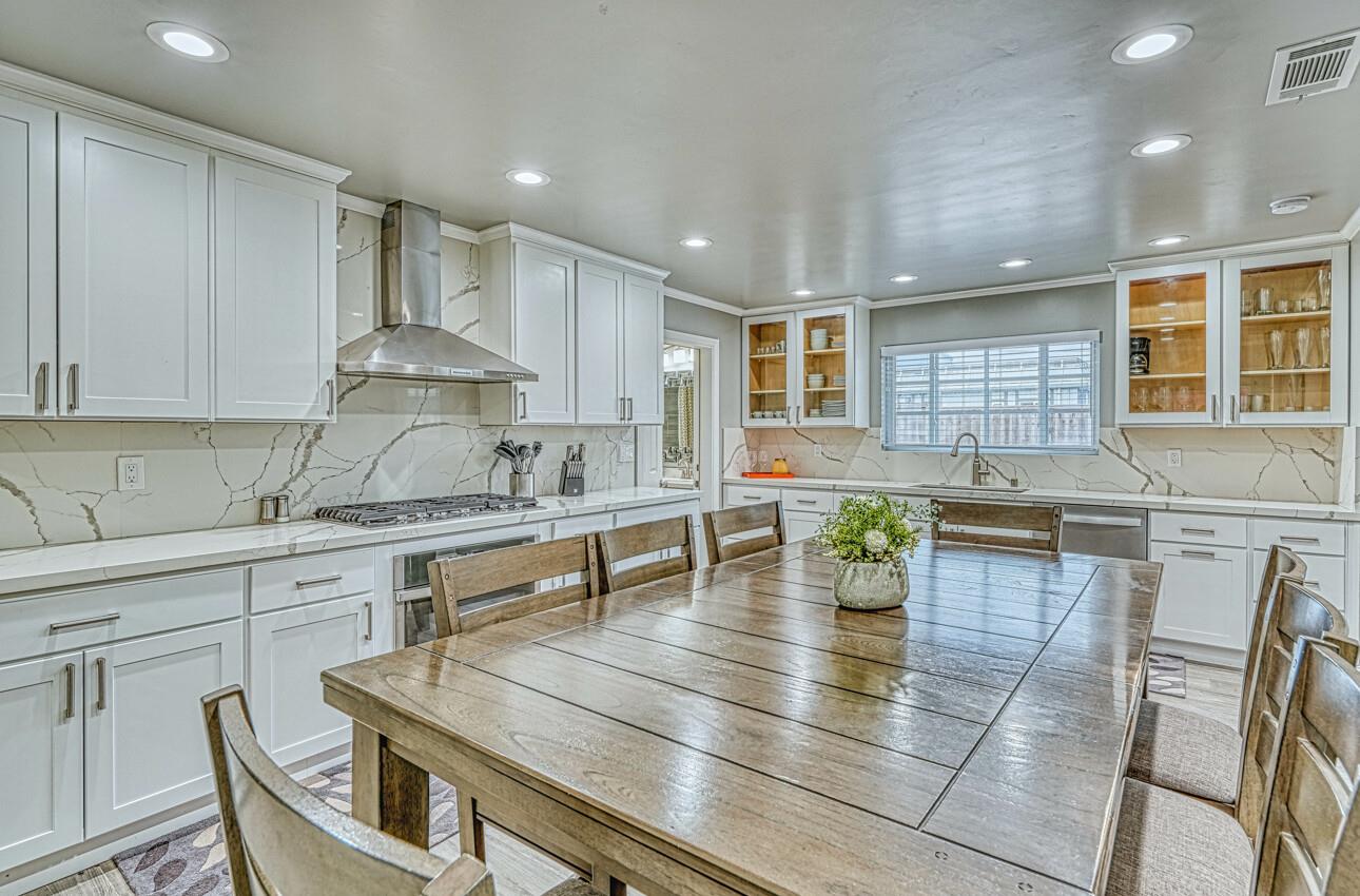 7550 Sandholdt Road, Moss Landing, CA, 95039