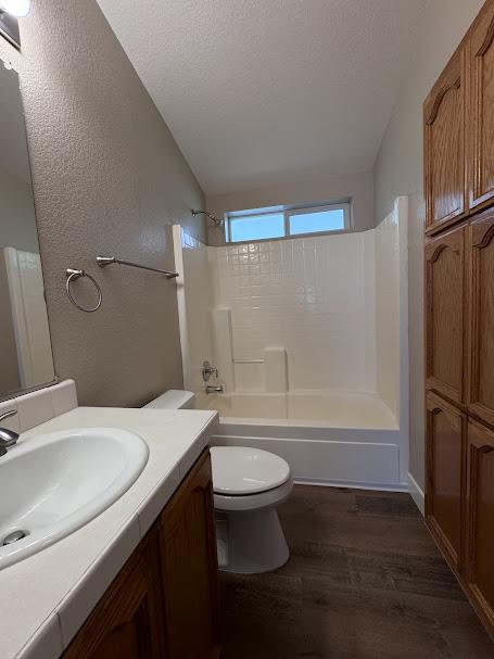 Detail Gallery Image 13 of 25 For 1075 Space Park #86,  Mountain View,  CA 94043 - 3 Beds | 2 Baths