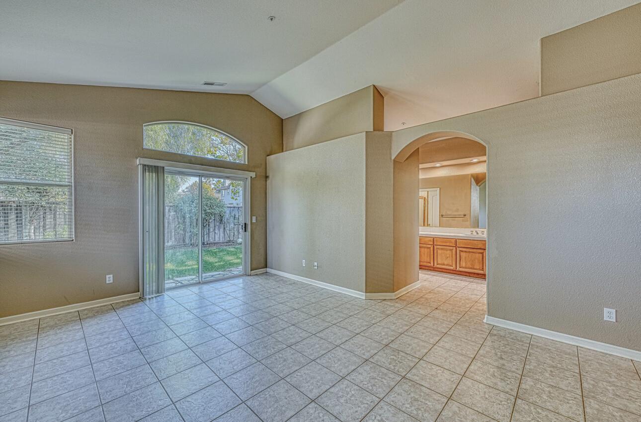 Detail Gallery Image 22 of 38 For 18423 Wildrose Ct, Salinas,  CA 93908 - 3 Beds | 2 Baths