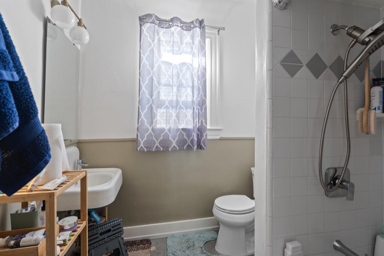 Detail Gallery Image 12 of 22 For 1729 Milvia St, Berkeley,  CA 94709 - 3 Beds | 2 Baths