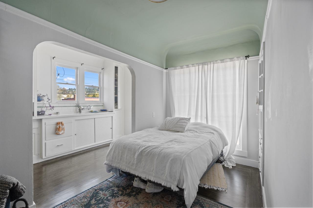 Detail Gallery Image 14 of 22 For 1729 Milvia St, Berkeley,  CA 94709 - 3 Beds | 2 Baths