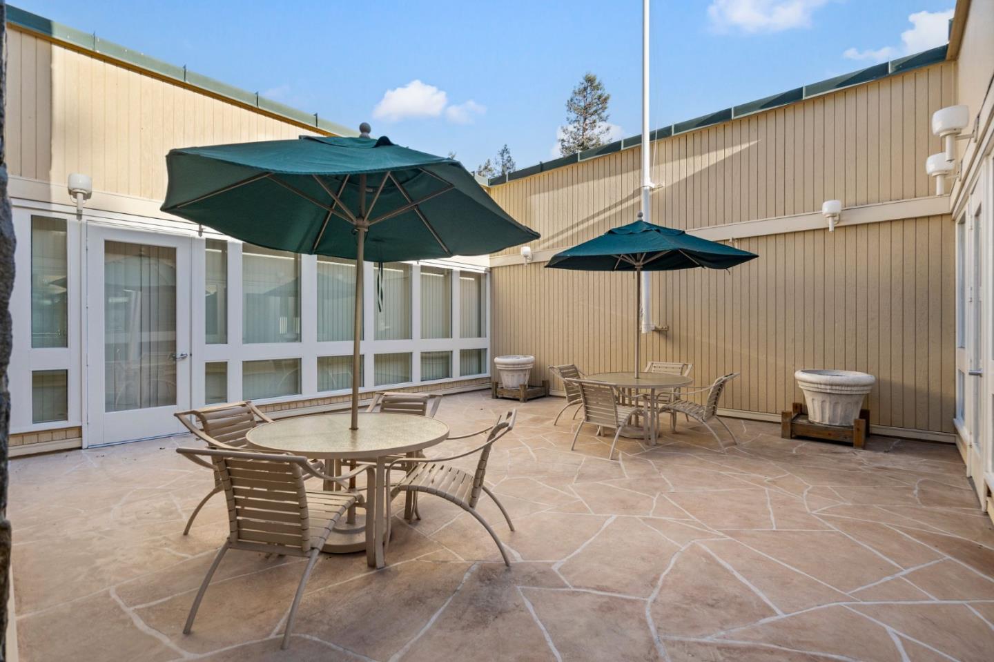 Detail Gallery Image 41 of 46 For 833 N Humboldt St #303,  San Mateo,  CA 94401 - 1 Beds | 1 Baths