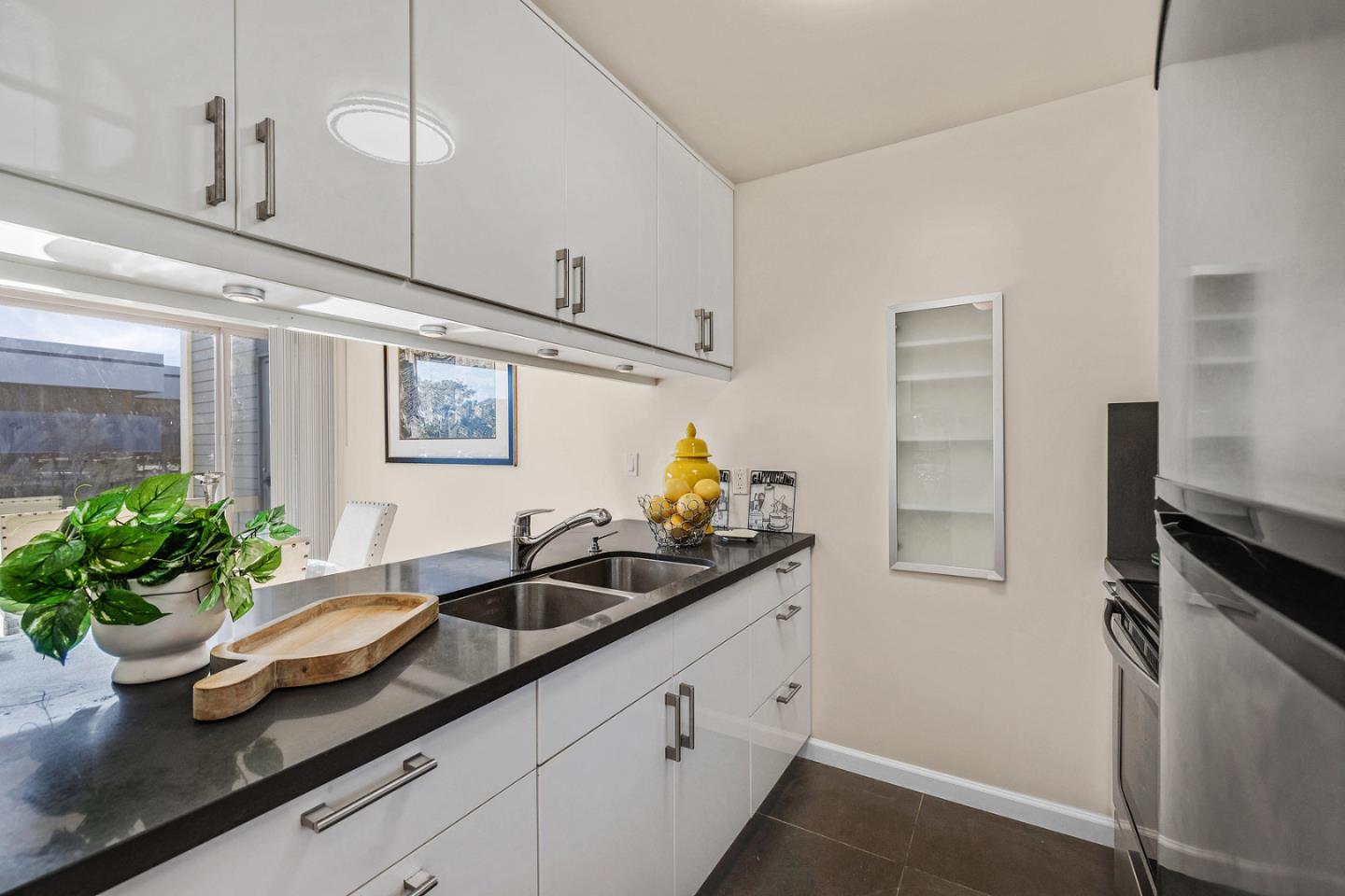 688 Mariners Island Boulevard # 112, San Mateo, California 94404, 1 Bedroom Bedrooms, ,1 BathroomBathrooms,Residential,For Sale,688 Mariners Island Boulevard # 112,ML81986144