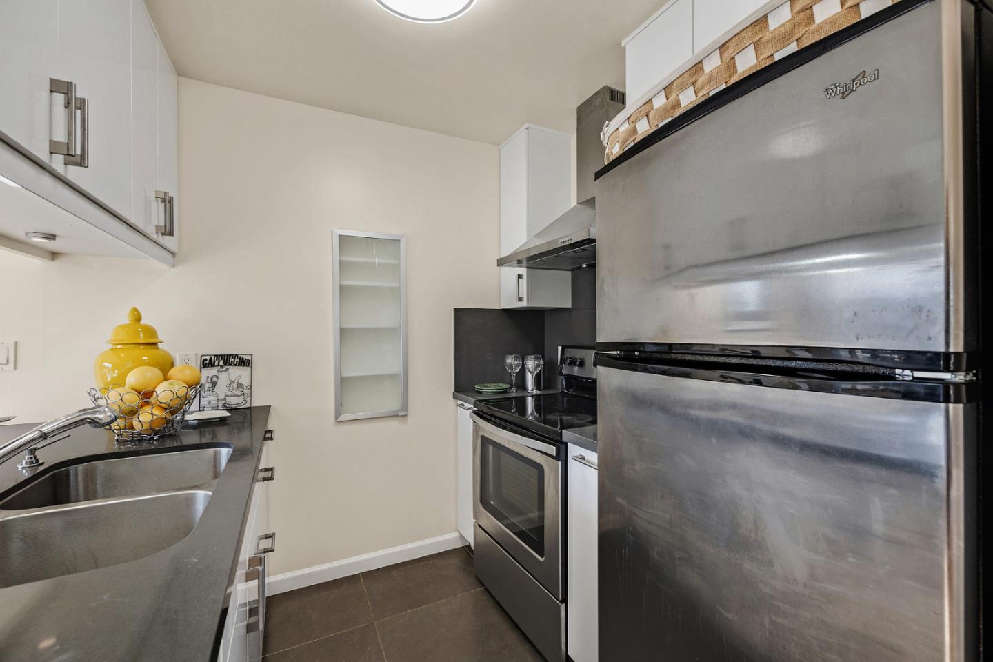 688 Mariners Island Boulevard # 112, San Mateo, California 94404, 1 Bedroom Bedrooms, ,1 BathroomBathrooms,Residential,For Sale,688 Mariners Island Boulevard # 112,ML81986144